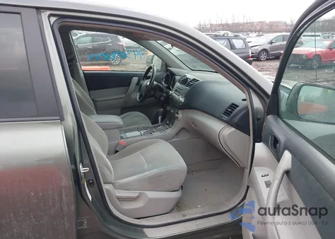 2010 Toyota Highlander z USA, uszkodzony, nr VIN 5TDZA3EH1AS007042